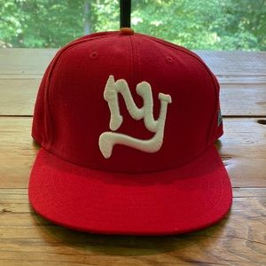 KING STAMPEDE RED BASEBALL HAT